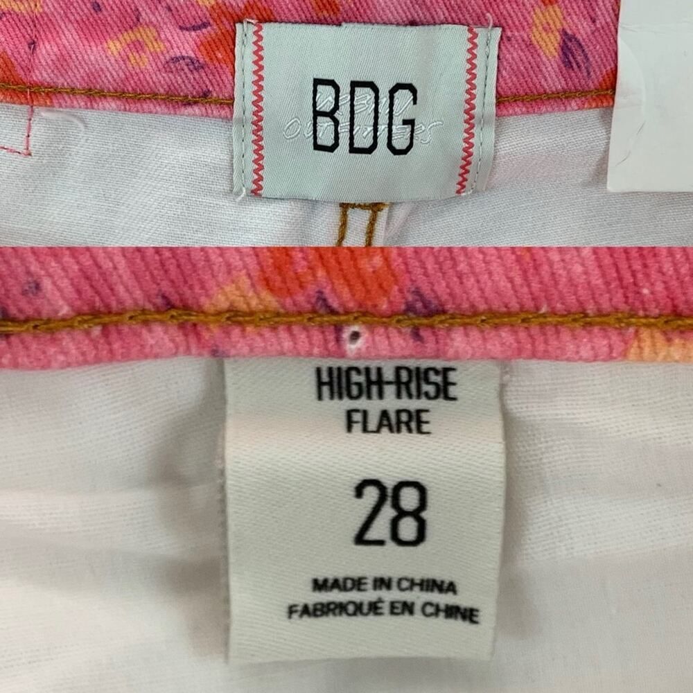 BDG Urban Outfitters High-Rise Flare Women's Jeans NWT - Size: 28 - Picture 14 of 15